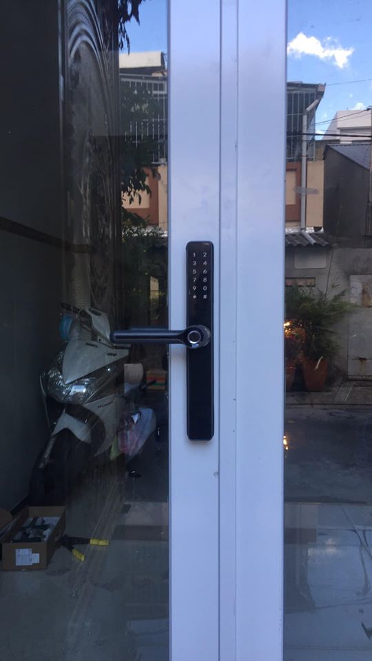 Thực hư thiết bị khóa cửa nhôm vân tay có an toàn không?-2