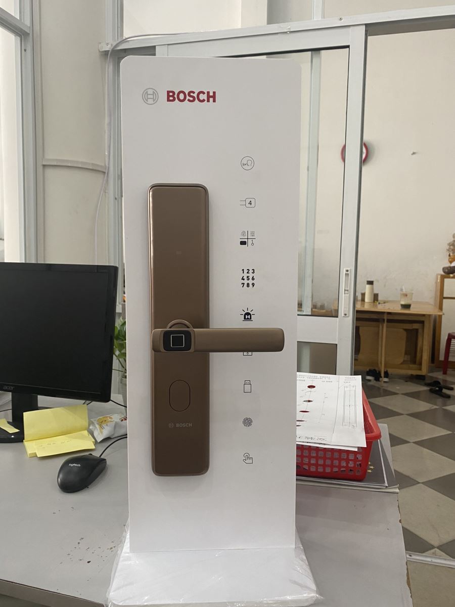 Khoá cửa điện tử Bosch ID 30B - màu vàng đồng-1