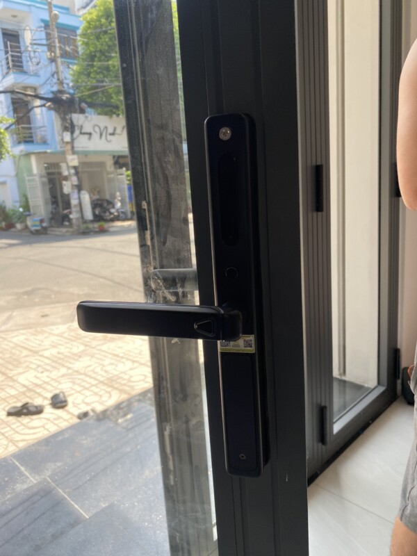 Khóa vân tay cửa nhôm Kassler KL-599LX Black - App wifi 5 Khóa vân tay cửa nhôm Kassler KL-599LX Black - App wifi - IMG 20240705 100612 - 5