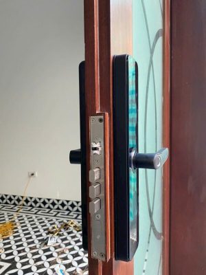 Khóa cửa vân tay Kassler KL-696 Black App TTlock, Remote - chống nước - IMG 20240727 080846 - 8