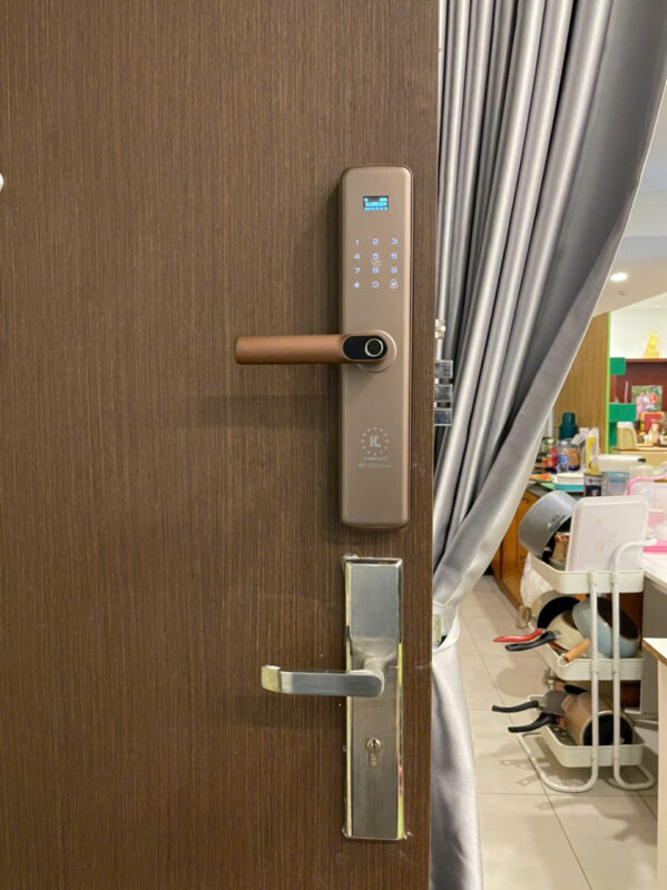 Khoá cửa vân tay Kassler KL 600 PC Titan 4 Khoá cửa vân tay Kassler KL 600 PC Titan - z6700108135576 967f3a257afc2c081ced358805dcf283 - 4