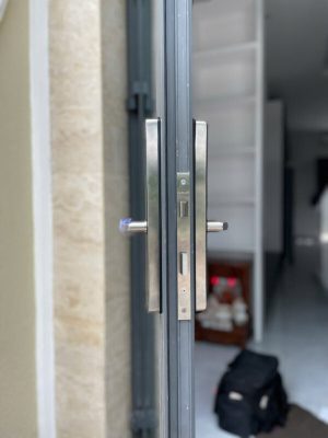 Khóa vân tay cửa nhôm, sắt Kassler KL-599I App TTlock, Remote 9 Khóa vân tay cửa nhôm, sắt Kassler KL-599I App TTlock, Remote - z6701337023656 34aa5eb8982ba710a31c7be8064f104f - 9