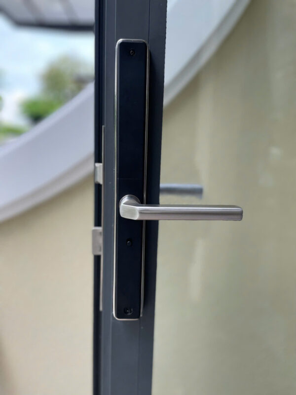 Khóa vân tay cửa nhôm, sắt Kassler KL-599I App TTlock, Remote 3 Khóa vân tay cửa nhôm, sắt Kassler KL-599I App TTlock, Remote - z6701337034209 ce229ed3fc7f24b67566935db6a94d63 - 3