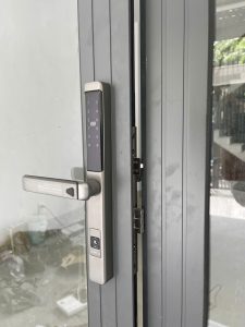 Khóa cửa nhôm Kassler KL-599 Slide Gray - chống nước - z6773834021153 6bb48025c6cba8b09b2ca4570a62b497 - 12