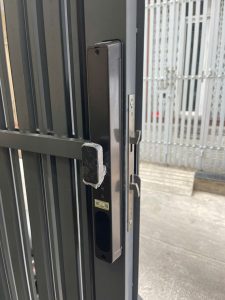 Khóa cửa nhôm thông minh Kassler KL-599 AT Grey App TTlock - z6875553402316 1c62c025bef1fd37ab9d13d92c20f420 - 13