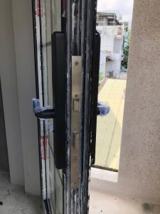 Khóa điện tử cửa nhôm Kassler KL-599IB App TTlock - z6925396627575 adfd43e3f822bc63bfbc67062957241a - 12