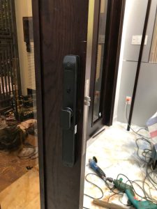 Khóa cửa nhôm Kassler KL-599 TN Black App TTlock, Remote - z7042302912191 3b2a2e8c5bcff06f9f895ab2f777799c - 9