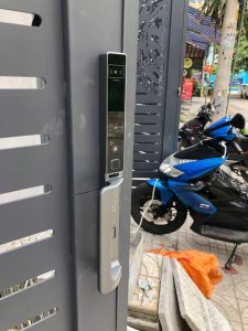 Khoá vân tay cửa nhôm Kassler KL-599 CNC 01 Grey App Tuya, Face ID - z7047797603975 4f5622b3c829d9589380bf7f53e74e3a - 12