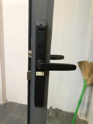 Khóa cửa nhôm Kassler KL-599TD Black App TTlock, Remote - z7052841117216 f9e8bae5eb9c365f394560735792d4ea - 8