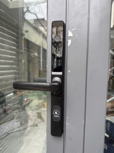 Khóa cửa nhôm vân tay Kassler KL-68 BL Remote - z7147039207344 d8f44f21d140036afeedf99628a7bb89 - 12