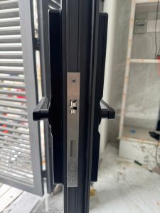 Khóa cửa nhôm vân tay Kassler KL-68 BL Remote 14 Khóa cửa nhôm vân tay Kassler KL-68 BL Remote - z7147039235090 f7199fdee52419174968ff3f02c85373 - 14