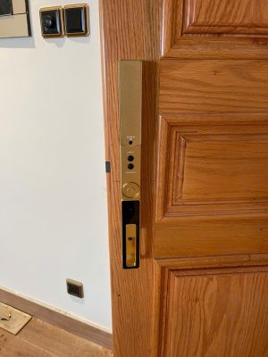 Khóa cửa nhôm Kassler KL - 599 CNC - VF Champagne Gold App Tuya 9 Khóa cửa nhôm Kassler KL - 599 CNC - VF Champagne Gold App Tuya - z7183917752593 11f40bbb66002d4806b51b1bee1d8b5f - 9