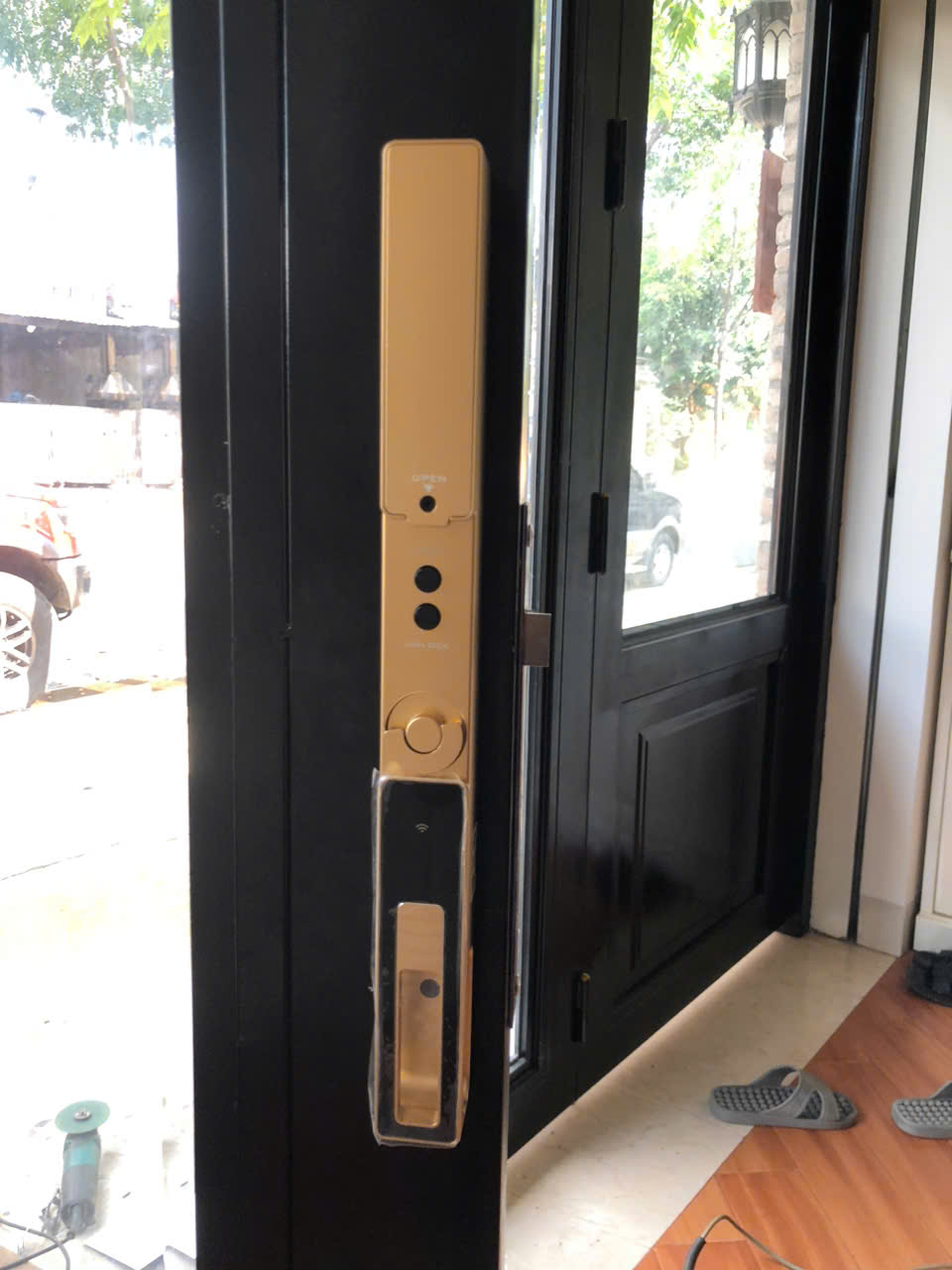 Khoá vân tay cửa nhôm Kassler KL-599 CNC 02 Champagne Gold App Tuya, Face ID 4 Khoá vân tay cửa nhôm Kassler KL-599 CNC 02 Champagne Gold App Tuya, Face ID - z7202264279595 83385ed1b29e894fae0fc64c4111da34 - 4