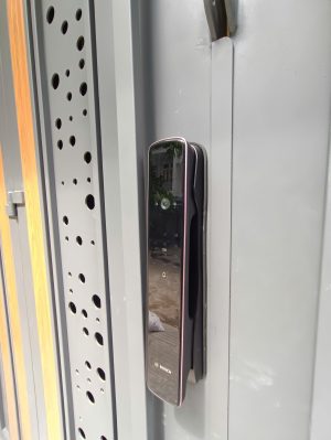 Khóa cửa thông minh Bosch EL 800VF-DE - App Wifi - z7212397228037 ed49924b7f25ca2f1977f6a9e9bc46b8 - 8