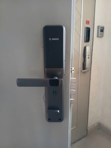 Khóa cửa thông minh Bosch ID30-DE Black - z7257771955621 e39a382b0f9c752dc1163e63d205c3a0 - 9