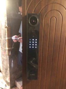 Khóa cửa thông minh Bosch FU30 Plus Coffee Nâu - z7258085087280 5f1a5fe68dda1e0cbfdc67aba80283c7 - 9