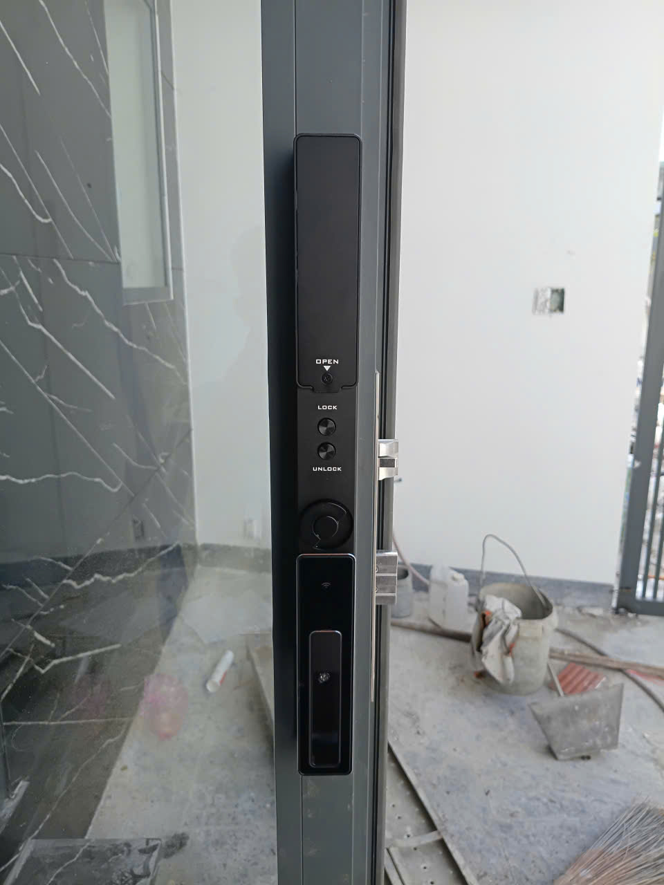 Khoá vân tay cửa nhôm Kassler KL-599 CNC 02 Black App Tuya, Face ID 5 Khoá vân tay cửa nhôm Kassler KL-599 CNC 02 Black App Tuya, Face ID - z7274193913036 081781c825f8306e34e56cf47a059cf0 - 5