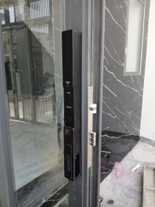 Khoá vân tay cửa nhôm Kassler KL-599 CNC 02 Black App Tuya, Face ID - z7274193920937 443d3fd71fb66b6ccc0199d5dab78aae - 15