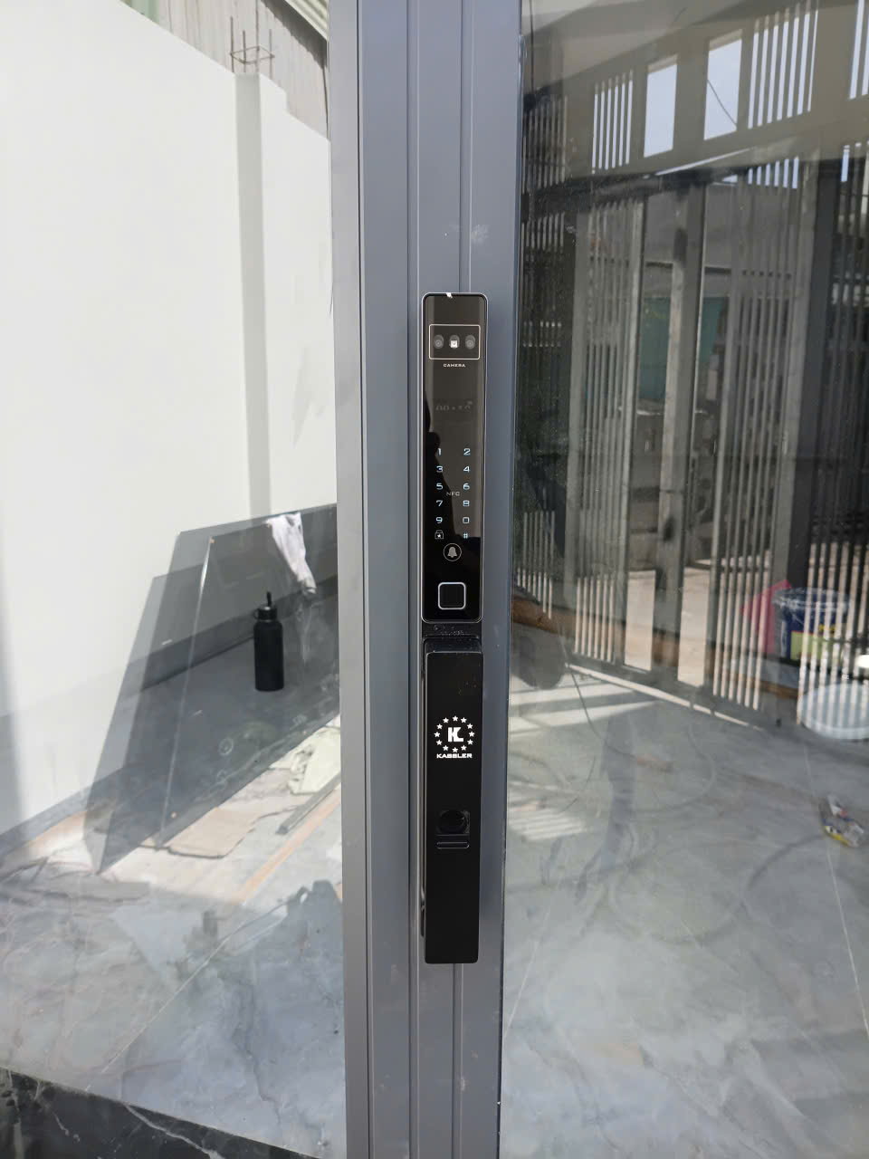 Khoá vân tay cửa nhôm Kassler KL-599 CNC 02 Black App Tuya, Face ID 3 Khoá vân tay cửa nhôm Kassler KL-599 CNC 02 Black App Tuya, Face ID - z7274193921954 99e24f40e3aa8de75d3e4d362016eb30 - 3