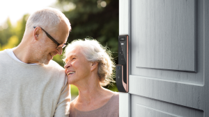 Khóa cửa điện tử có thực sự dễ sử dụng cho người lớn tuổi không? - ng gia - 7