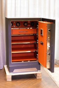 Két sắt thông minh Kassler KL-100LS6 Max - z7415869956675 0a2693a657e5f0e1d317a8016a302bf0 - 17