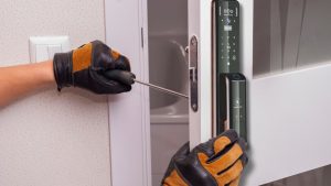 Khóa cửa vân tay cho gia đình trẻ – Những yếu tố cần cân nhắc 5 Khóa cửa vân tay cho gia đình trẻ – Những yếu tố cần cân nhắc