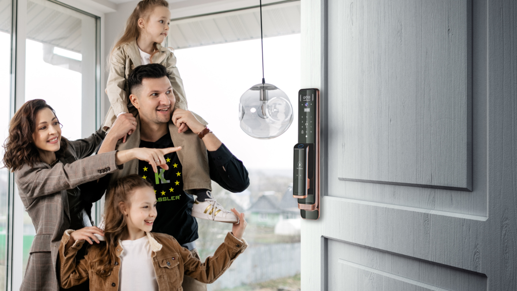 Khóa cửa điện tử đang giải quyết vấn đề gì cho nhà ở? Góc nhìn thực tế từ sinh hoạt hằng ngày